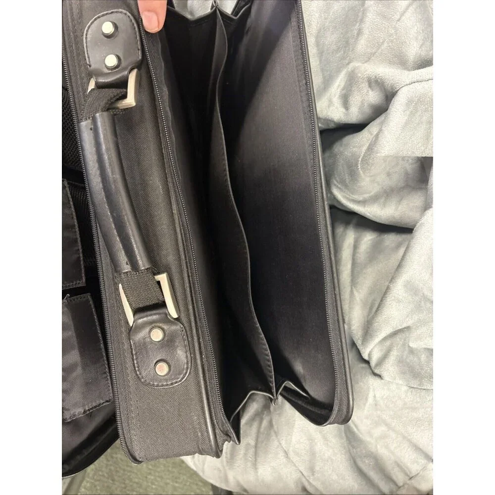 Samsonite Laptop Brief with many features-see description (MSRP:$230+)
